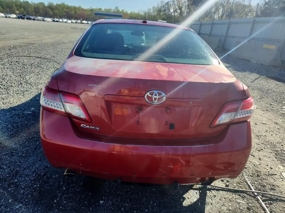 2010 TOYOTA CAMRY SE  