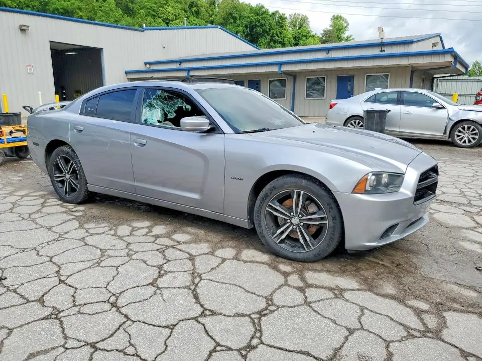 2013 DODGE CHARGER R  