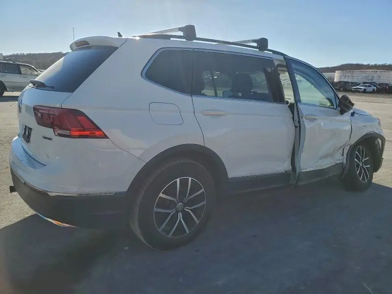 2021 VOLKSWAGEN TIGUAN SE  