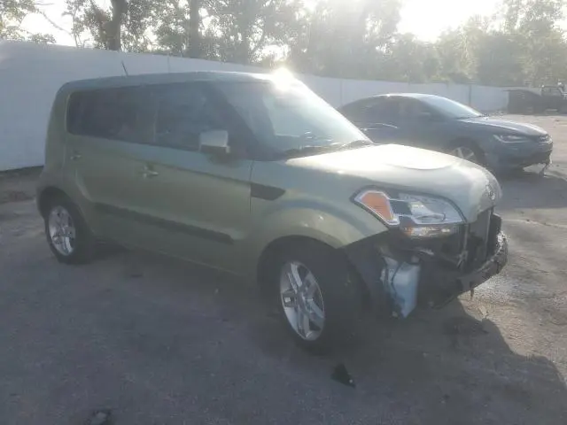 2011 KIA SOUL +  