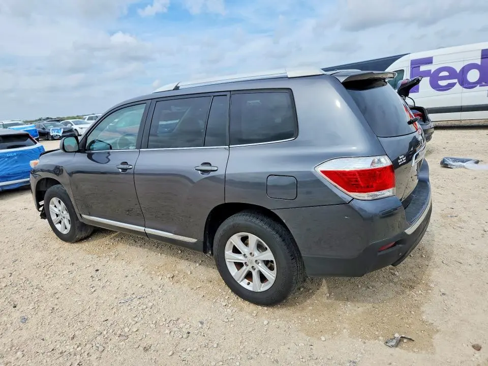 2013 TOYOTA HIGHLANDER BASE  