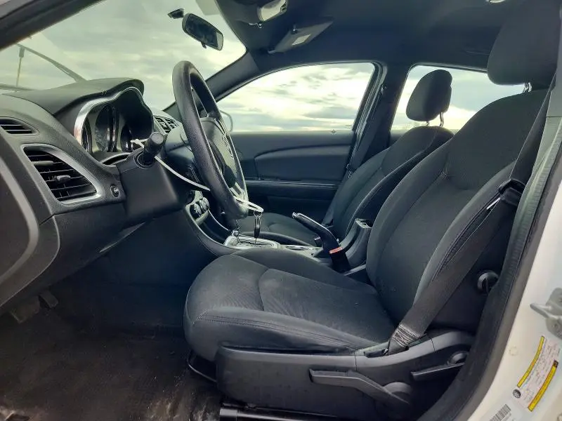 2014 DODGE AVENGER SE  
