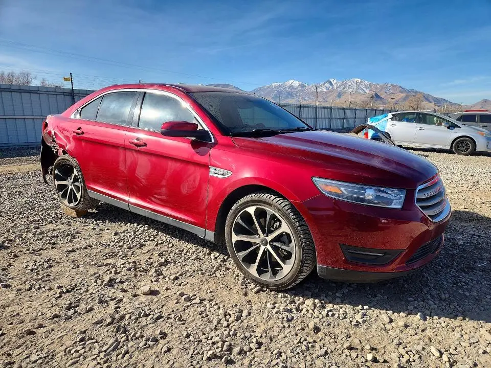2015 FORD TAURUS SEL  