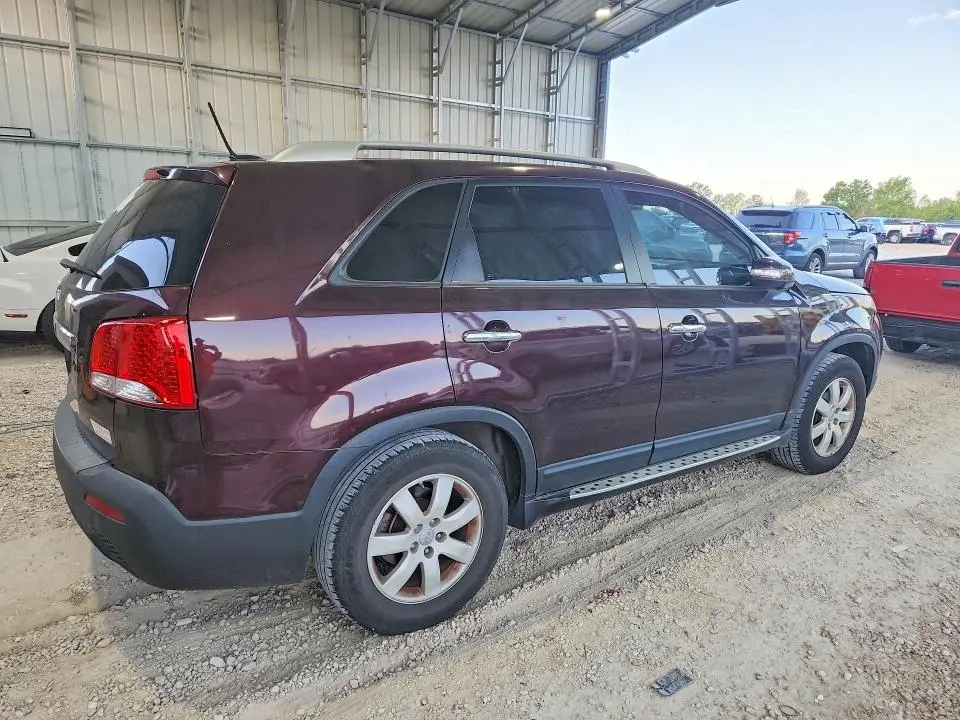 2012 KIA SORENTO LX  