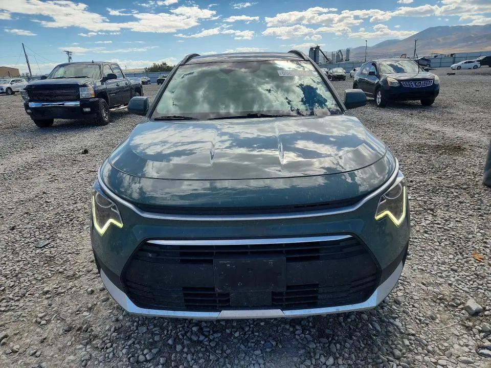 2023 KIA NIRO EX  