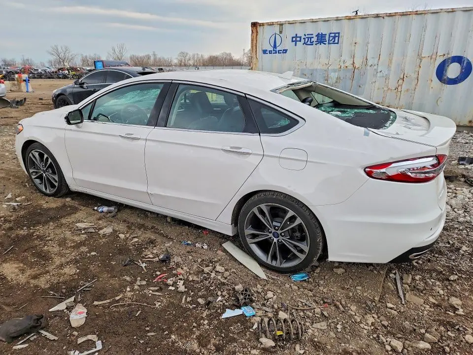 2020 FORD FUSION TITANIUM  