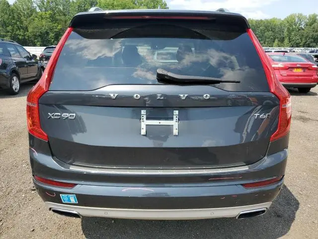 2017 VOLVO XC90 T6  