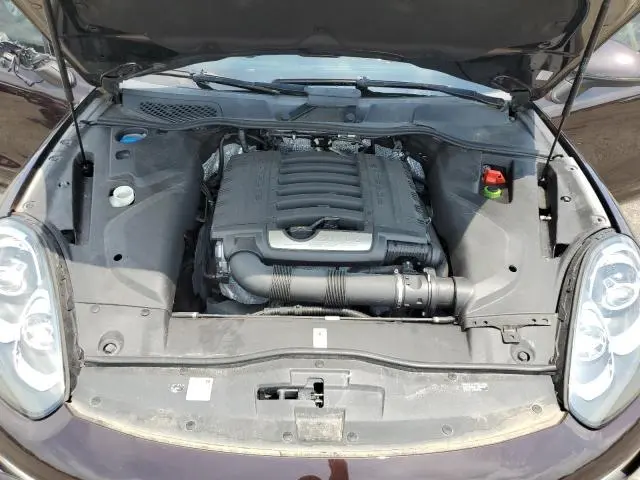 2016 PORSCHE CAYENNE   
