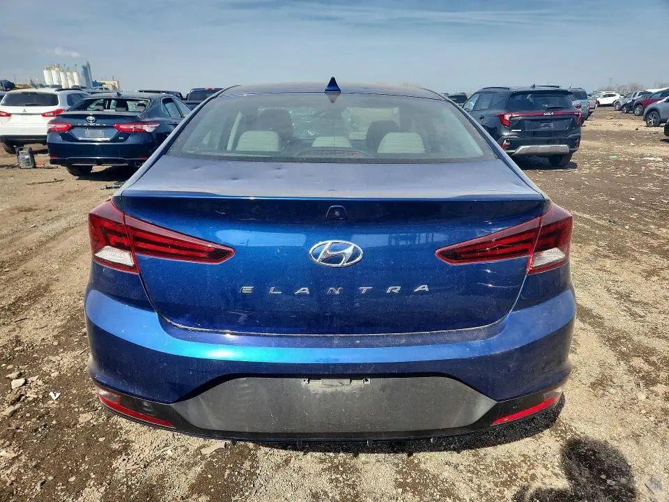 2019 HYUNDAI ELANTRA SEL  