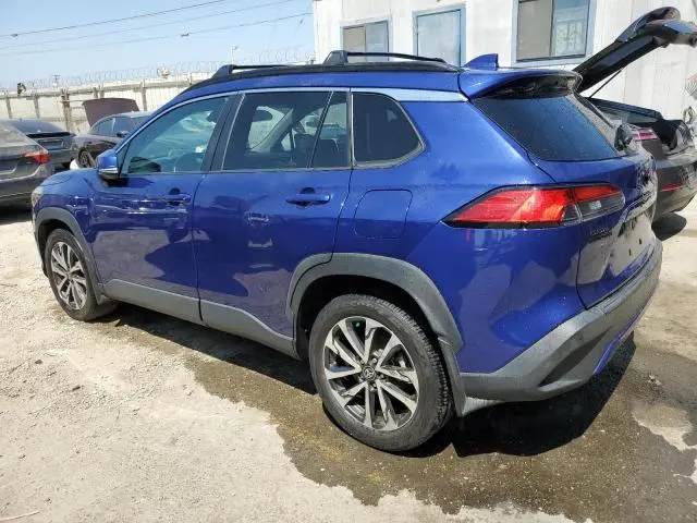 2022 TOYOTA COROLLA CROSS XLE  