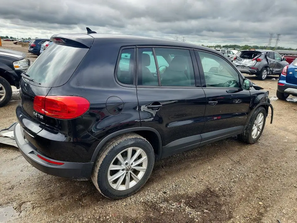 2014 VOLKSWAGEN TIGUAN S  