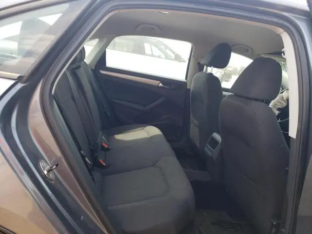2013 VOLKSWAGEN PASSAT S  