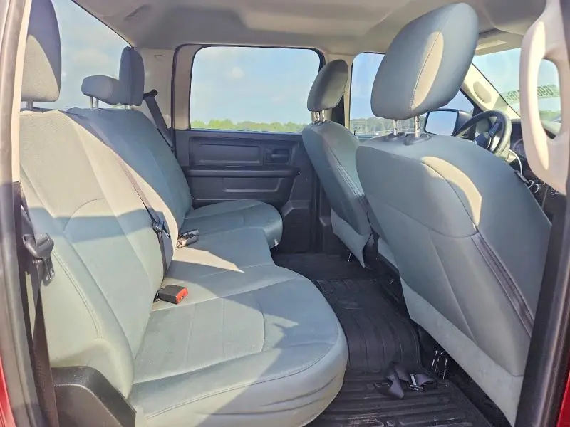 2016 RAM 1500 ST  