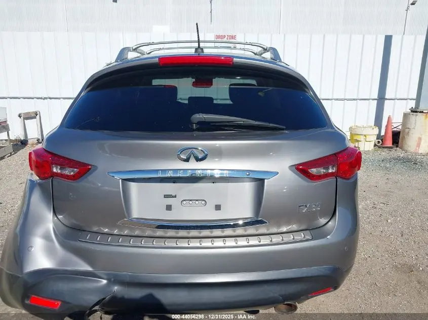 2011 INFINITI FX35  