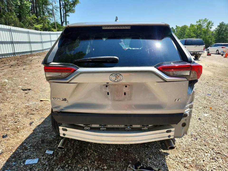 2022 TOYOTA RAV4 LE  