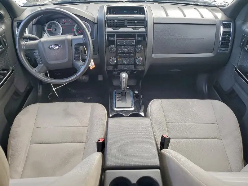 2010 FORD ESCAPE XLT  