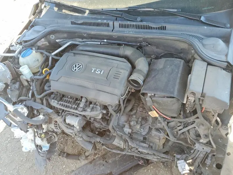 2015 VOLKSWAGEN JETTA SE  