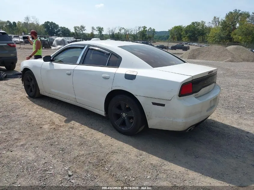 2014 DODGE CHARGER SE