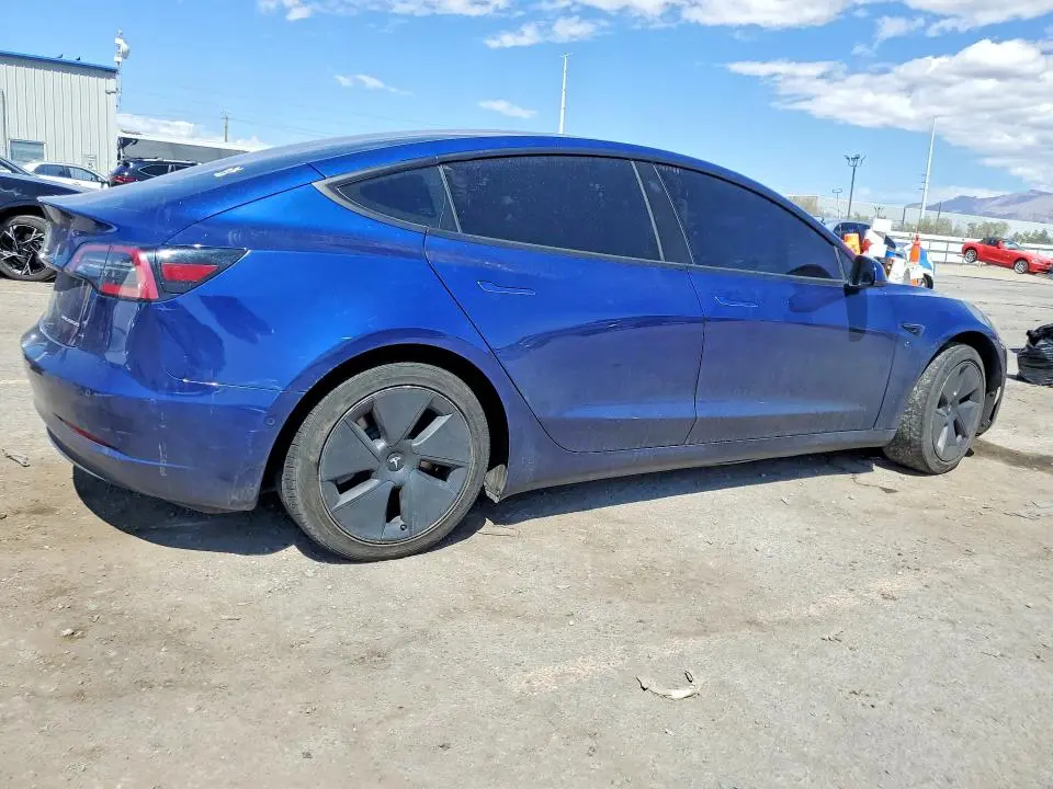 2018 TESLA MODEL 3   