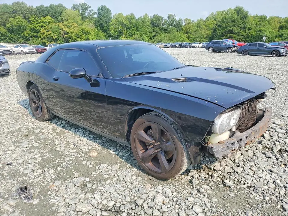 2013 DODGE CHALLENGER SXT  