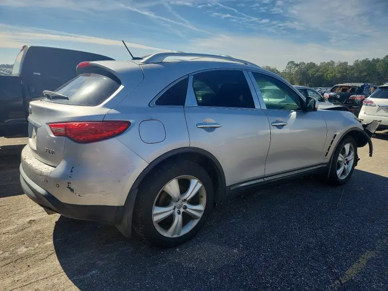 2011 INFINITI FX35   