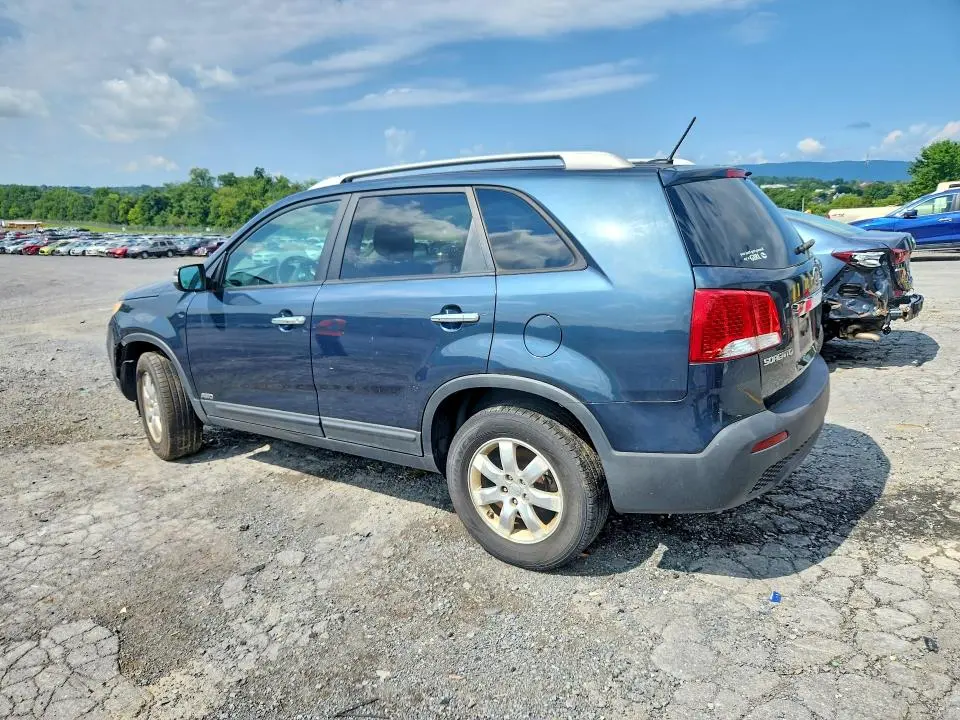 2011 KIA SORENTO LX  