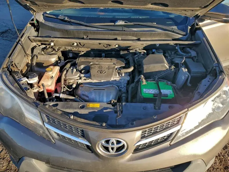 2015 TOYOTA RAV4 XLE  