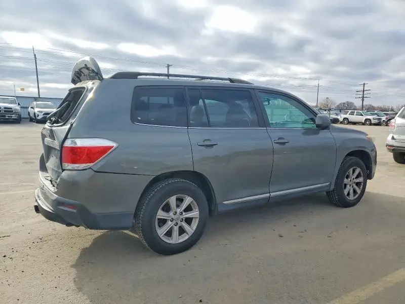 2011 TOYOTA HIGHLANDER BASE  