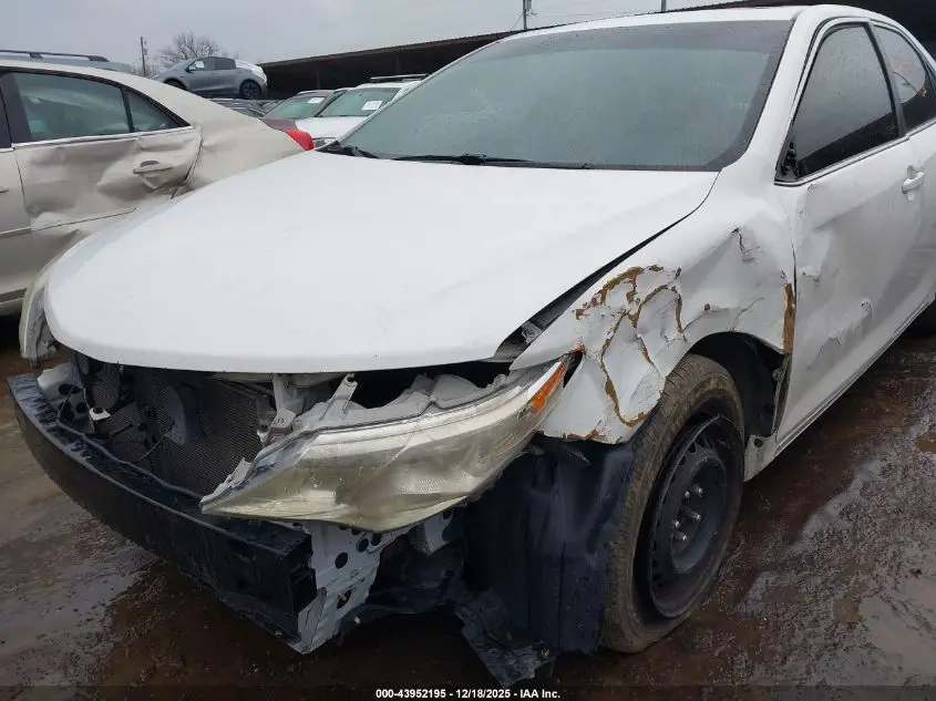 2013 TOYOTA CAMRY LE