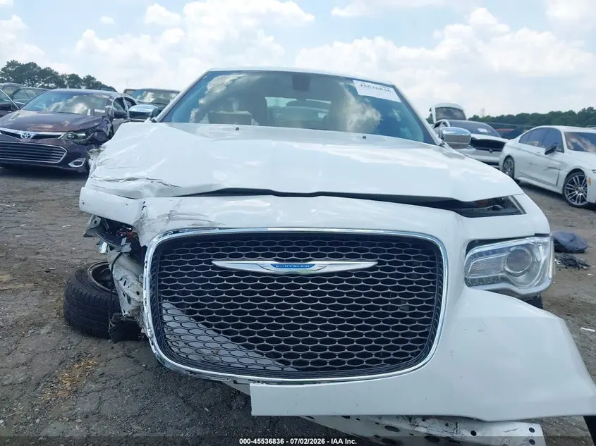2019 CHRYSLER 300 LIMITED AWD