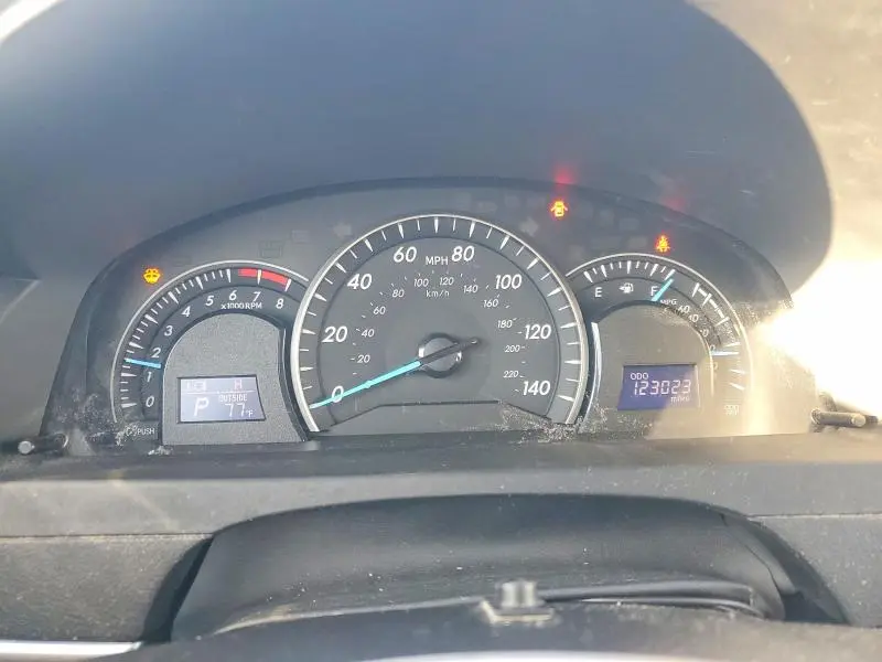 2012 TOYOTA CAMRY BASE  