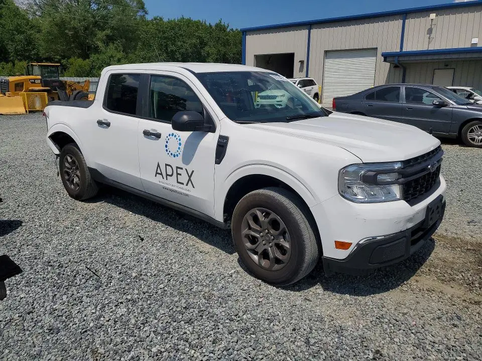 2024 FORD MAVERICK XLT  