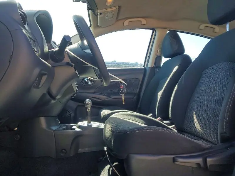 2018 NISSAN VERSA SV  