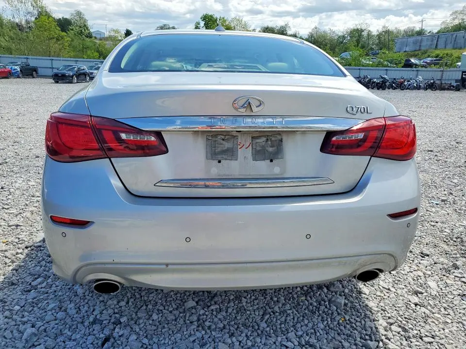 2015 INFINITI Q70L 3.7  