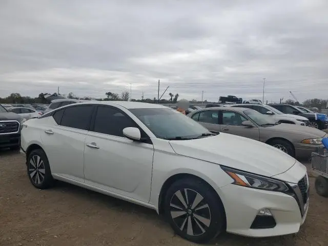 2021 NISSAN ALTIMA SV  