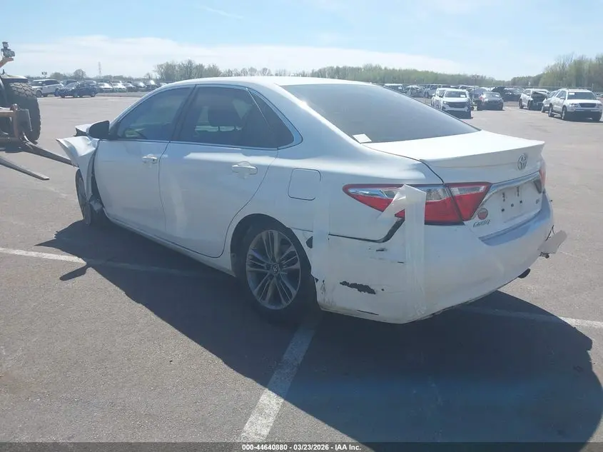 2017 TOYOTA CAMRY SE