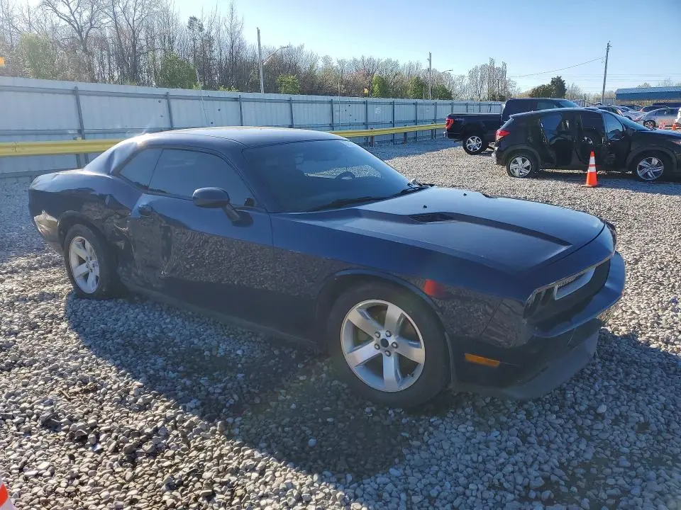 2013 DODGE CHALLENGER SXT  