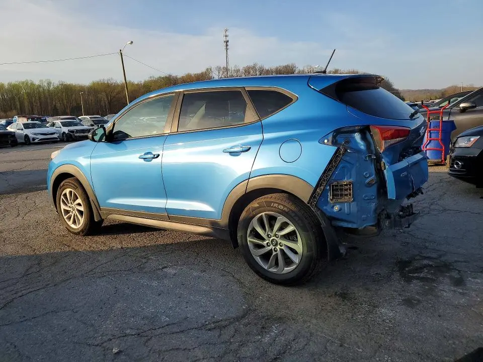 2017 HYUNDAI TUCSON SE  