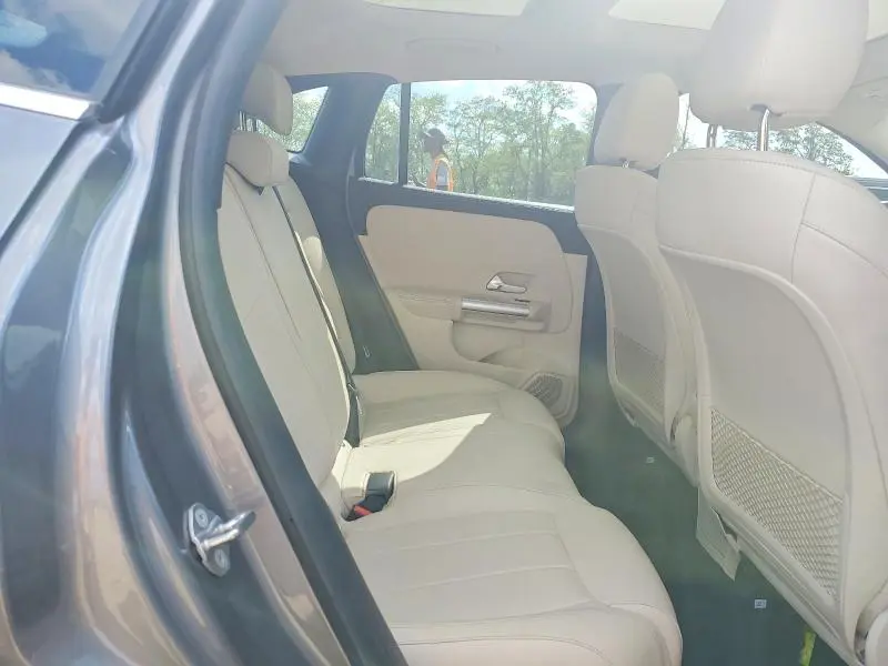 2023 MERCEDES-BENZ GLA 250 4MATIC  