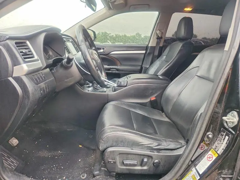2015 TOYOTA HIGHLANDER XLE  