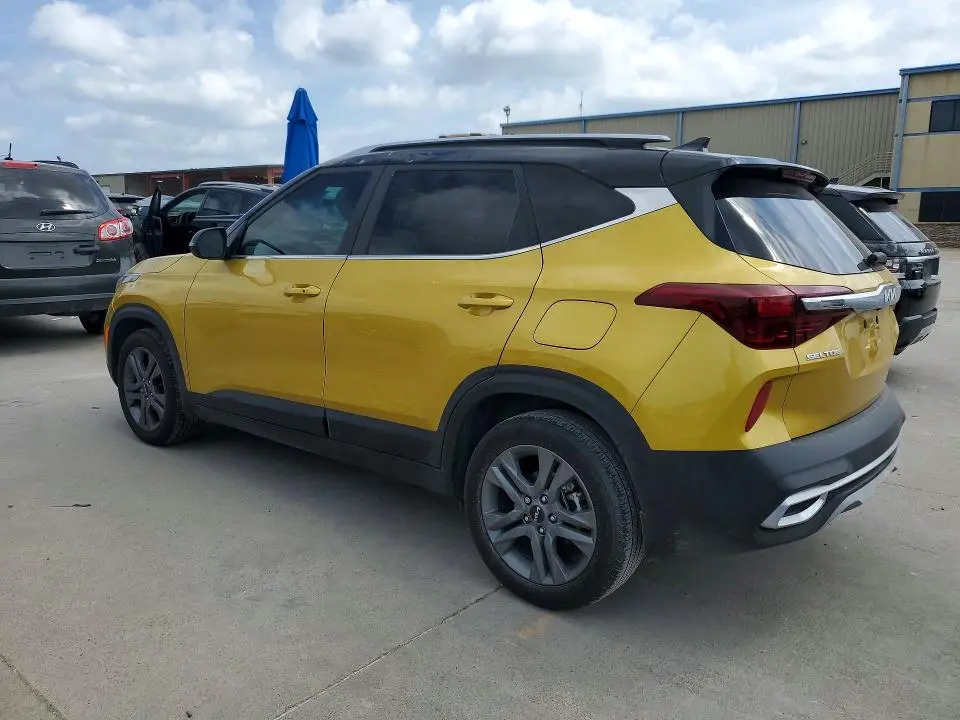 2023 KIA SELTOS S  
