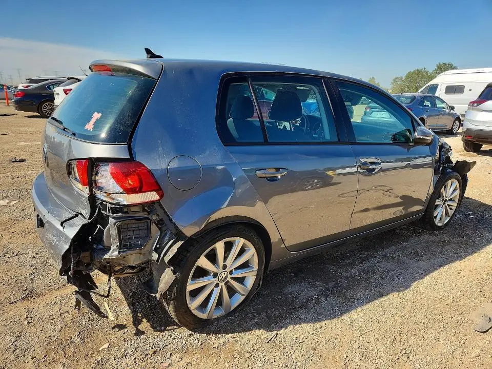 2013 VOLKSWAGEN GOLF   