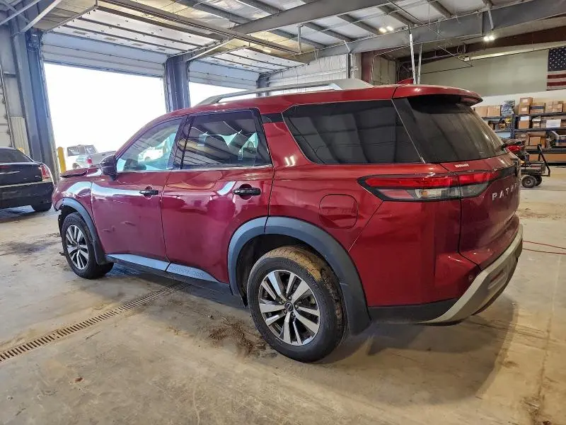 2022 NISSAN PATHFINDER SL  