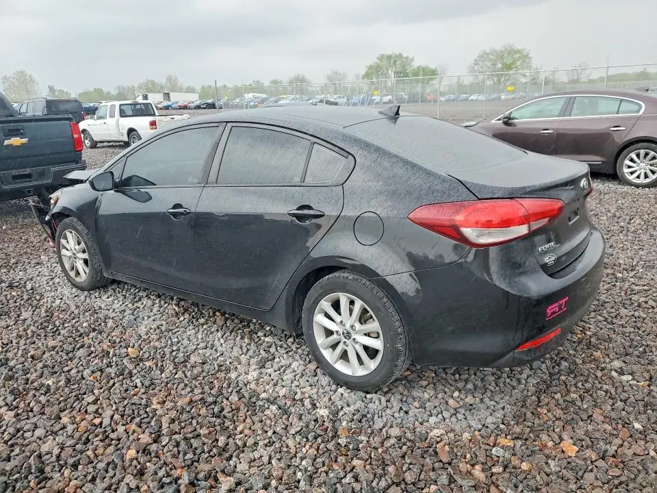 2017 KIA FORTE LX  