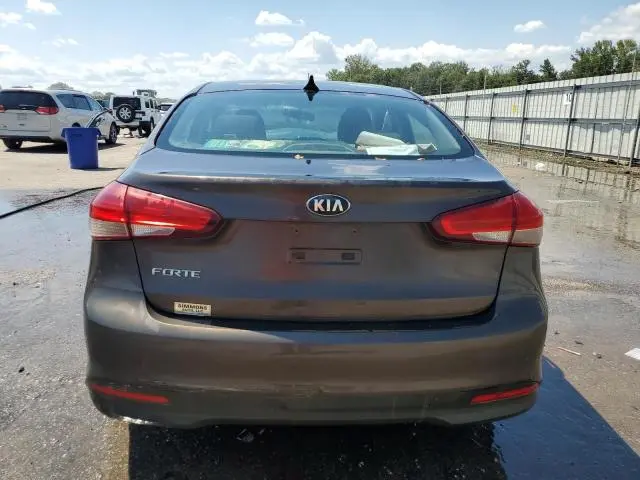 2017 KIA FORTE LX  