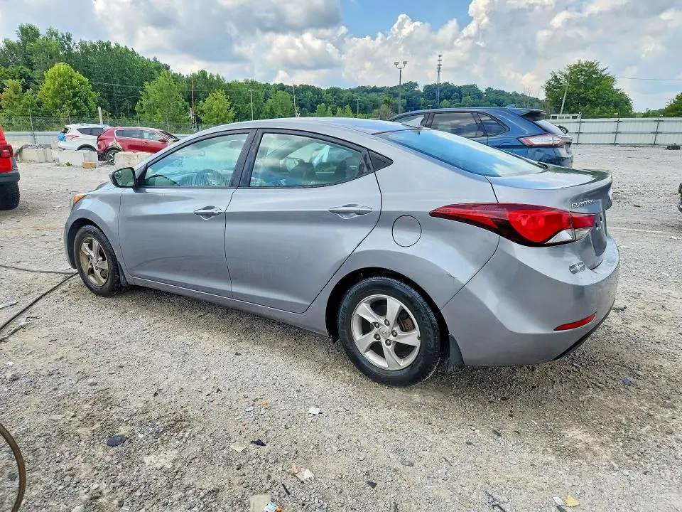 2015 HYUNDAI ELANTRA SE  