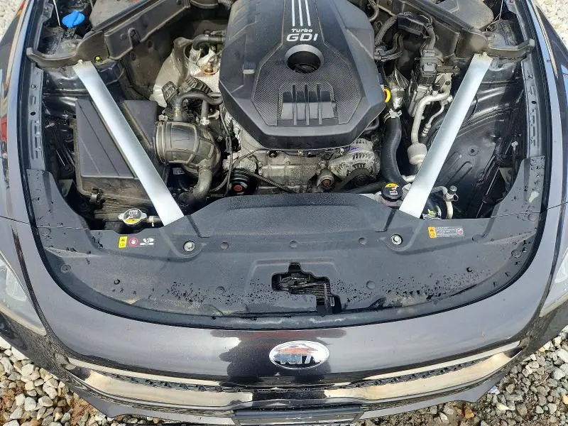 2021 KIA STINGER GT-LINE  