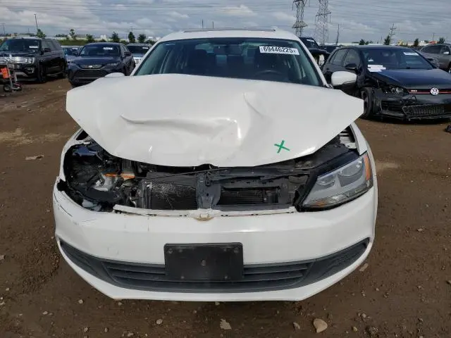 2011 VOLKSWAGEN JETTA SE  
