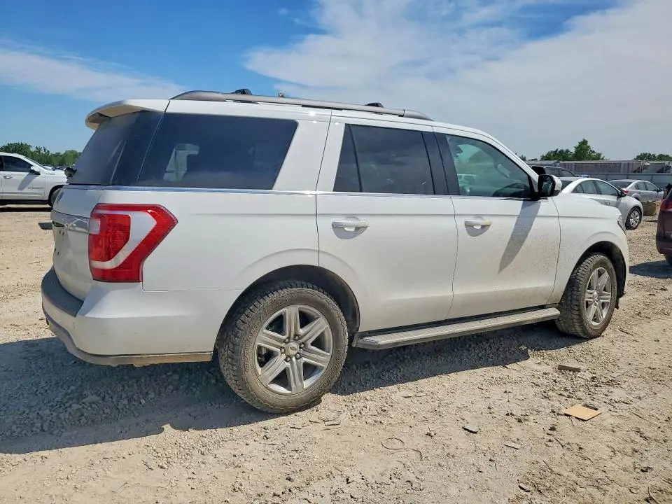 2021 FORD EXPEDITION XLT  