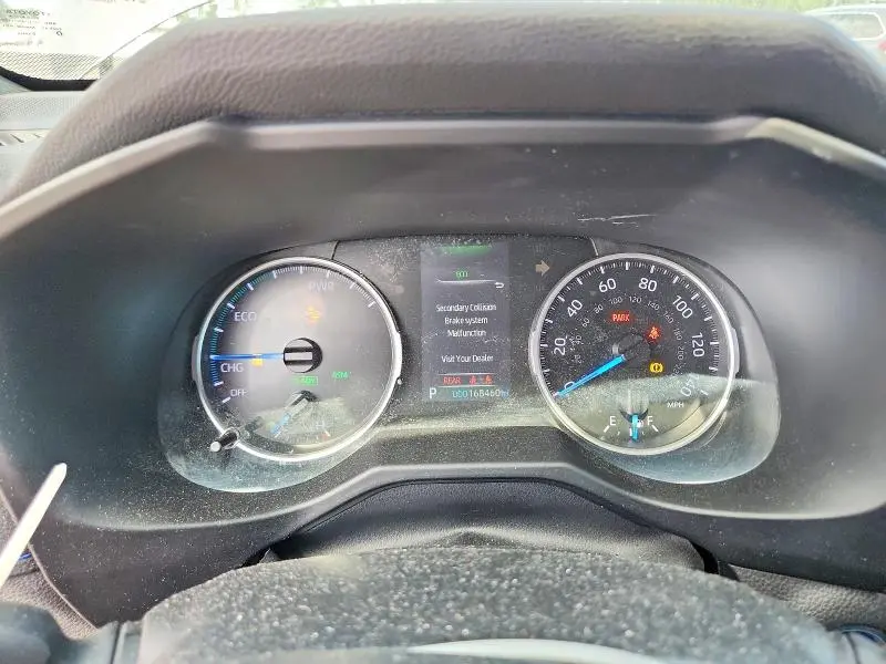 2022 TOYOTA RAV4 SE  